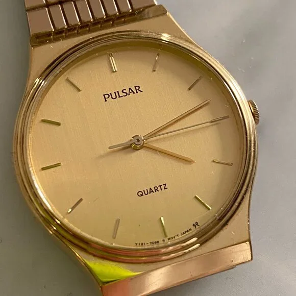 RARE VINTAGE PULSAR BY SEIKO Quartz WATCH Japan PREOWNED - Picture 2 of 13